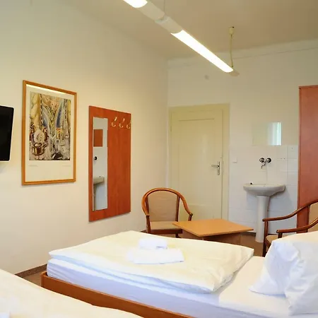 Hostel Frantiskovy Lazne 旅馆