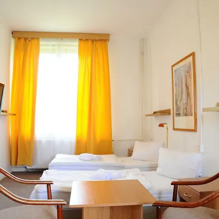 Hostel Frantiskovy Lazne 旅馆