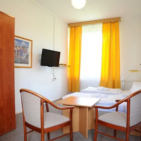 旅馆 Hostel Frantiskovy Lazne *